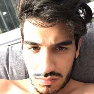 Meet your Posher, Amir